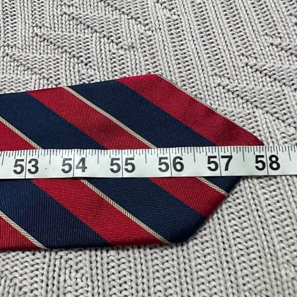 Fendi red and navy striped Italian silk tie - Picture 5 of 6